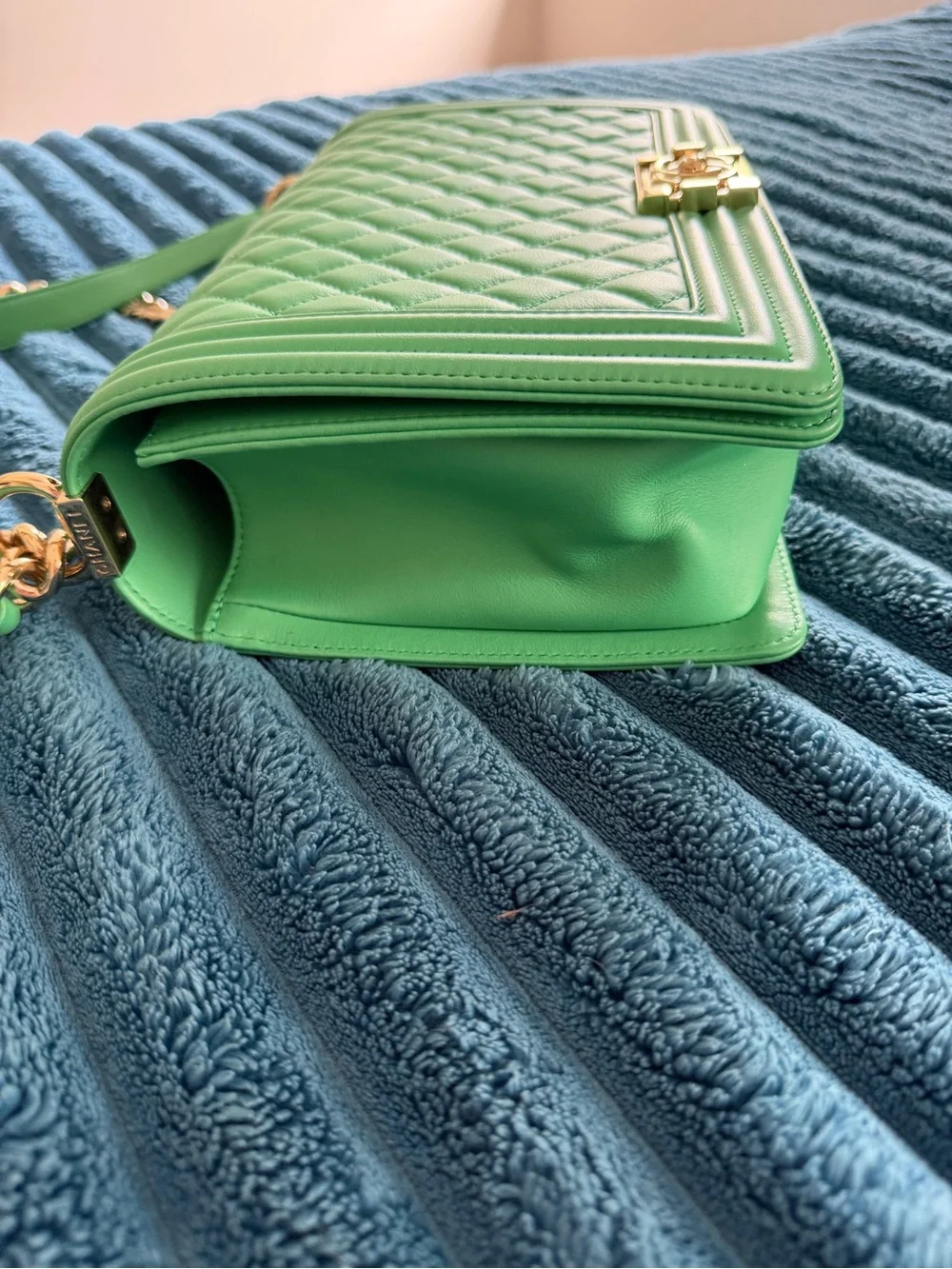 CHANEL excellent